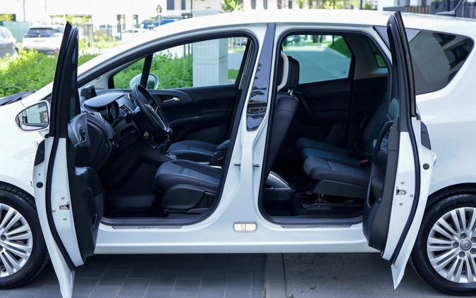 Opel Meriva cena 27900 przebieg: 174111, rok produkcji 2011 z Radom małe 631